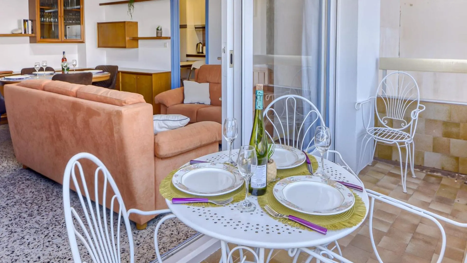 Beautiful Apartment With View Roses 0*,